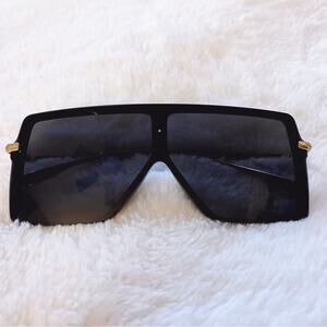 Ariel Black Rectangle Full Frame Sunglasses